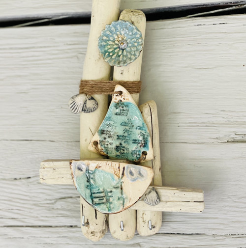 Keramika A Driftwood, Věšáček — foto 1