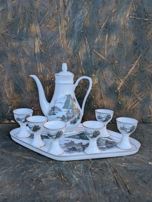 Retro porcelánová souprava na saké.
