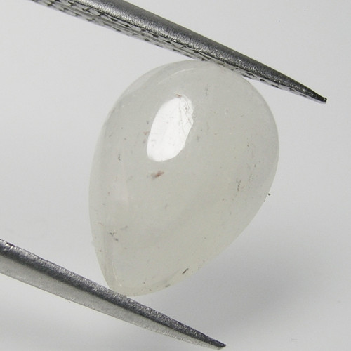 Kabošon bílého Korundu, 4,25 ct., 12,6x9,0x4,1 mm