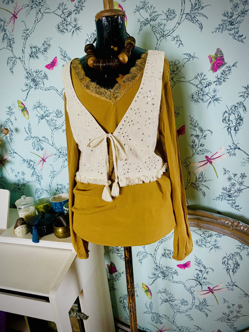 Vestička crop boho — foto 1