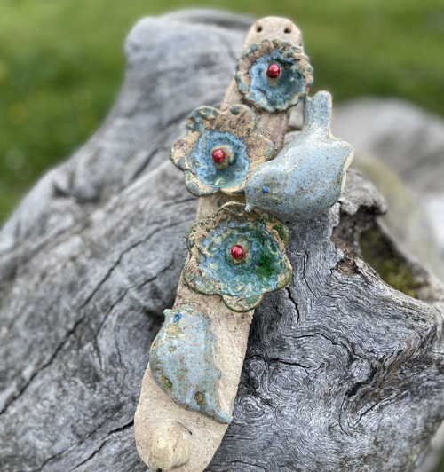 Keramika A Driftwood, Květiny A Ptáček