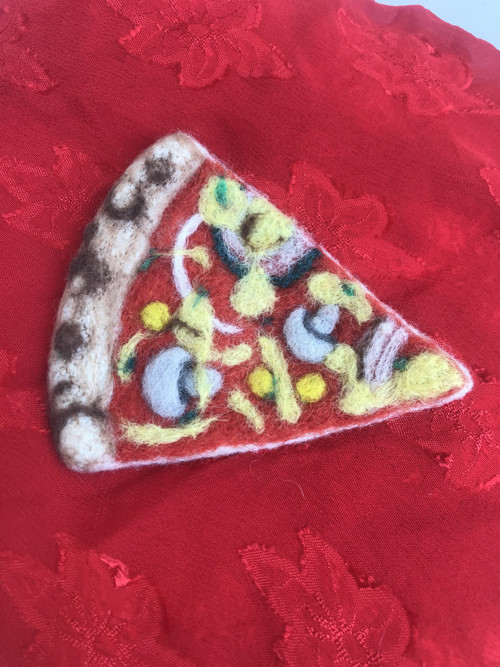 Magnet pizza plstění