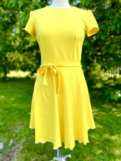 Letní modelové šaty