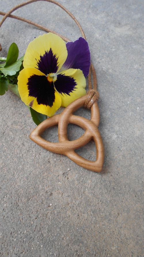 Triquetra — foto 1