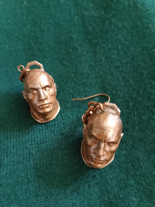 Dwayne Johnson v bronzu