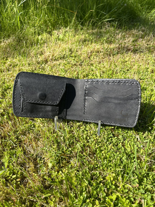 Kožená pánská peněženka - kulatá černá č.3