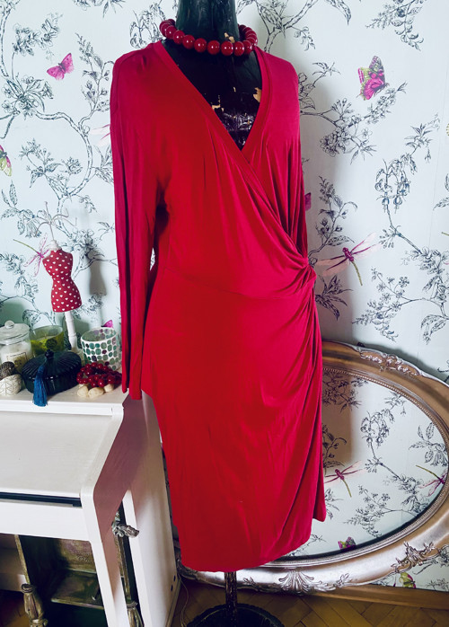 Little red dress — foto 1