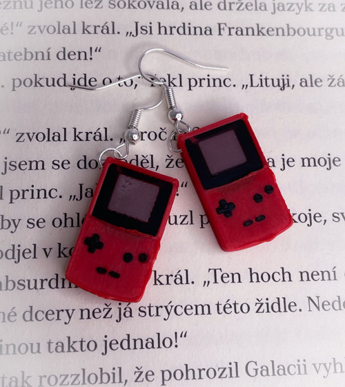 Náušnice Gameboy červené