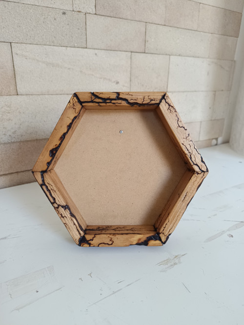 Rám zdobený hexagon 30cm — foto 1