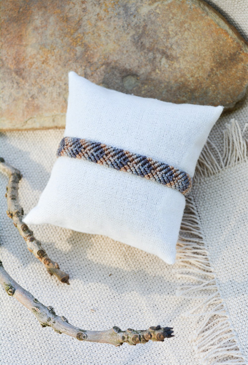 Minimalistický macramé náramek - indian II.