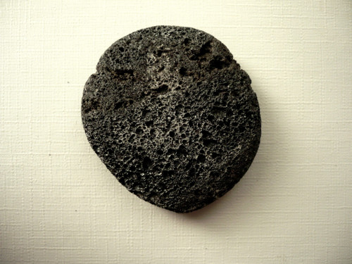 Placka - láva 43 mm, č.573