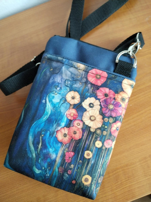 Malá crossbody kabelka
