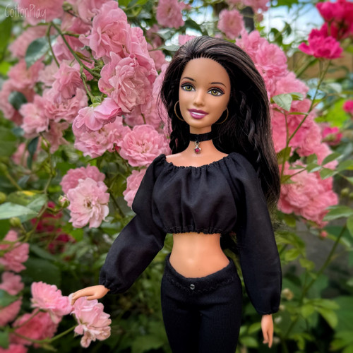 Černá halenka s dlouhým rukávem pro Barbie