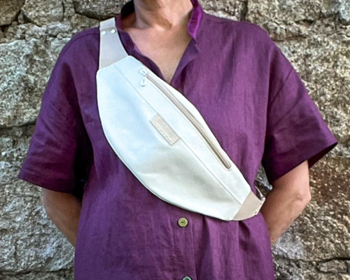 CELINE l. Kožená ledvinka ručně šitá
