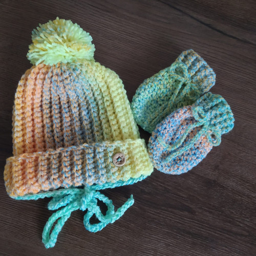 Čepička a rukavičky handmade pro miminko