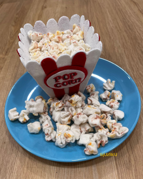 Hračka z filcu do kuchyňky - POP CORN — foto 1