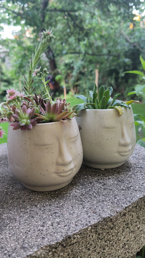 Zen hlava Buddha kera art kvetoucí