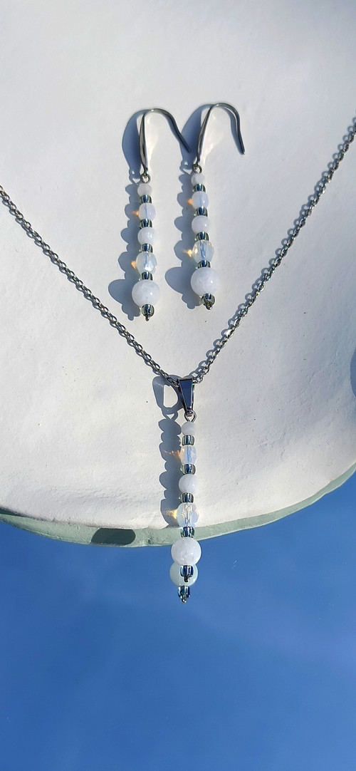 Set z chirurgické oceli s jadeitem a opalitem