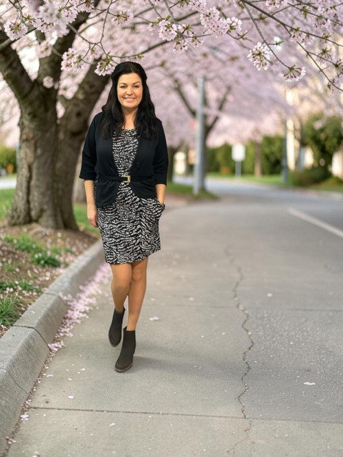 Dámské elegantní černobílé šaty-S/M,M/L