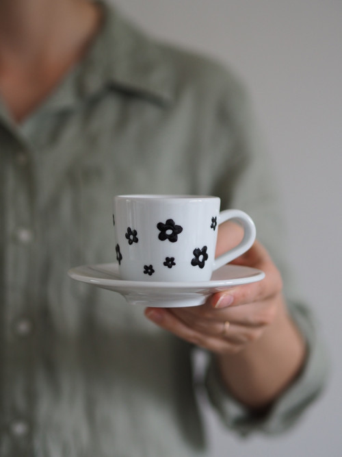 Šálek na espresso s podšálkem KYTIČKY