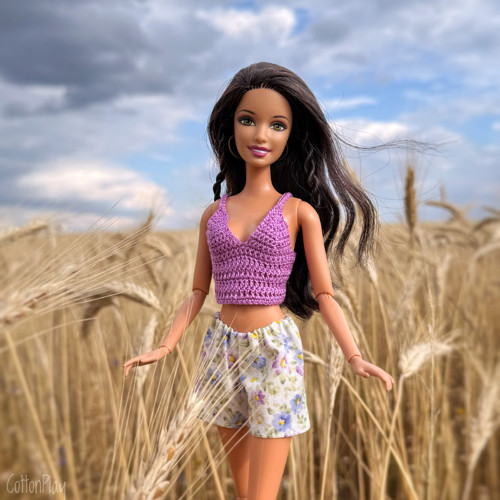 Kraťasy s kytičkami pro Barbie