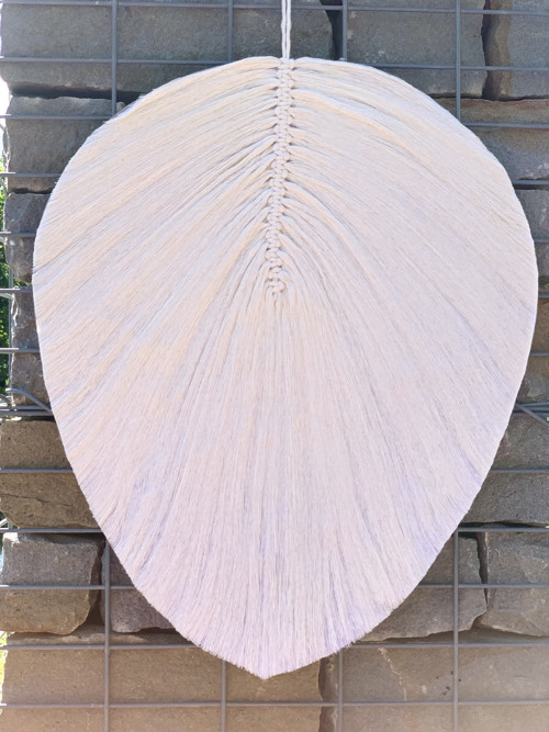 Závěsná dekorace macramé XXXL list přírodní