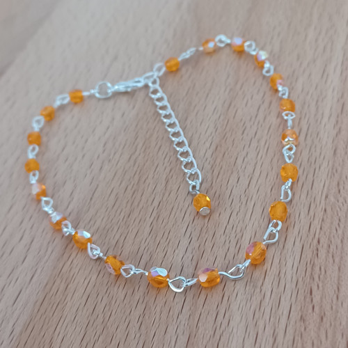 Oranžový nákotník s odlesky