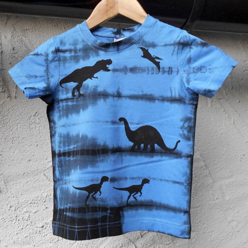 Modro-černé dětské tričko s dinosaury (4 roky)