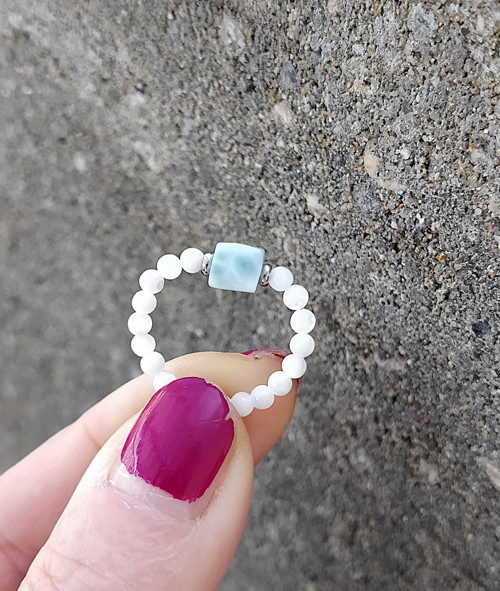 Prstýnky z minerálů / perleť + larimar /