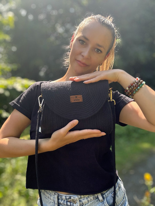 Černá crossbody kabelka SKLADEM