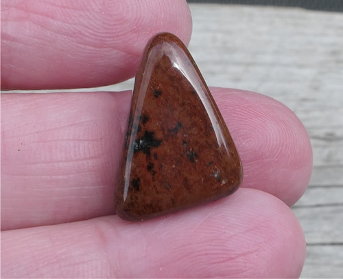 Obsidián mahagonový V1162