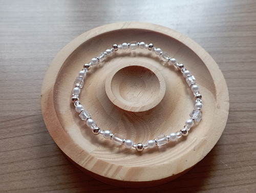 713 - Náramek 18cm - křišťál a perličky
