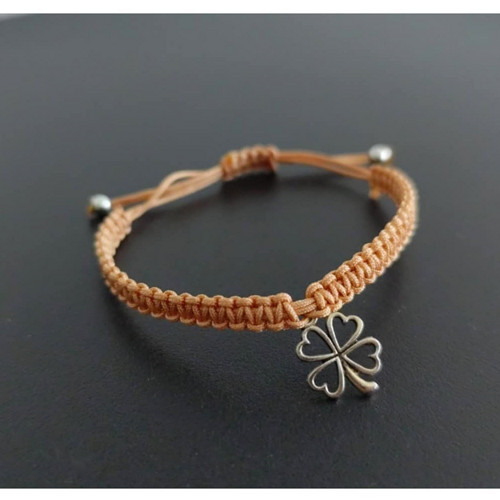 Náramek Shamballa se čtyřlístkem