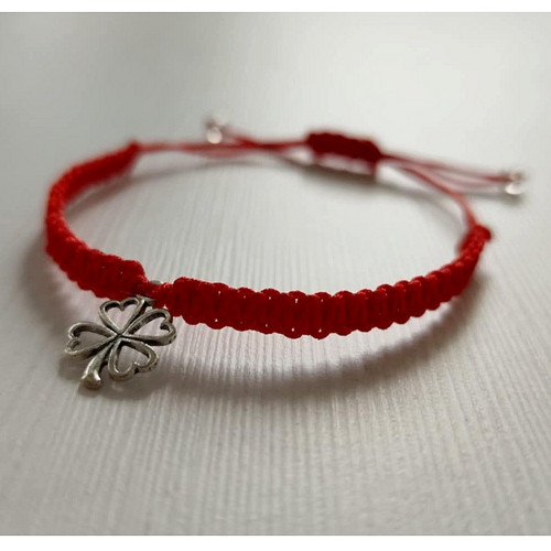Náramek Shamballa se čtyřlístkem