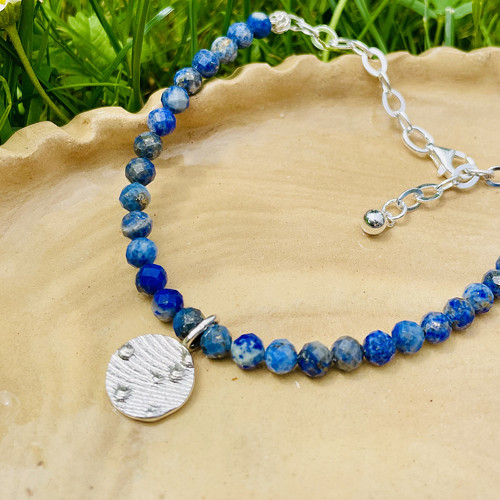Stříbrný náramek s Lapis Lazuli