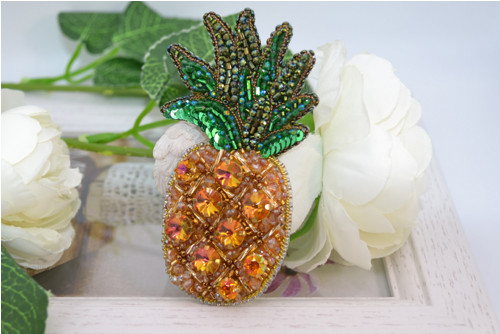 Brož Ananas