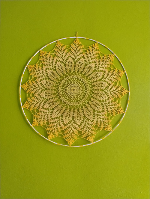 Háčkovaná mandala