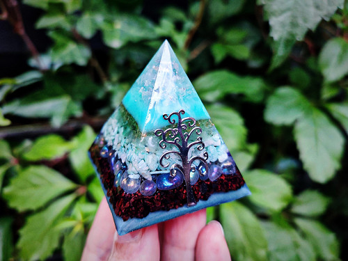 Orgonit pyramida, AMAZONKA