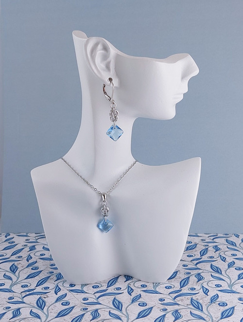 Souprava Swarovski blankytně modrá