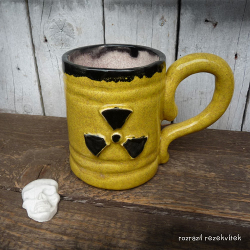 Keramický hrnek radioactive