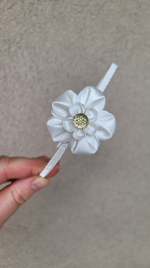 Květ kanzashi