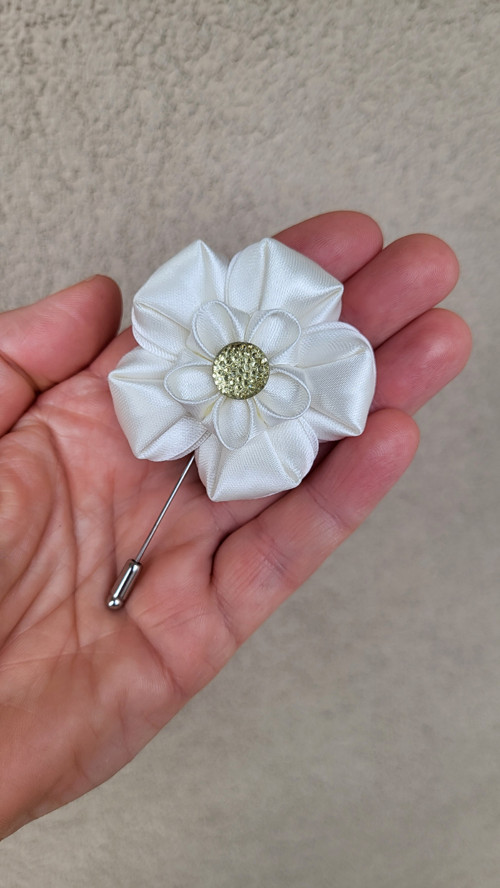 Květ kanzashi