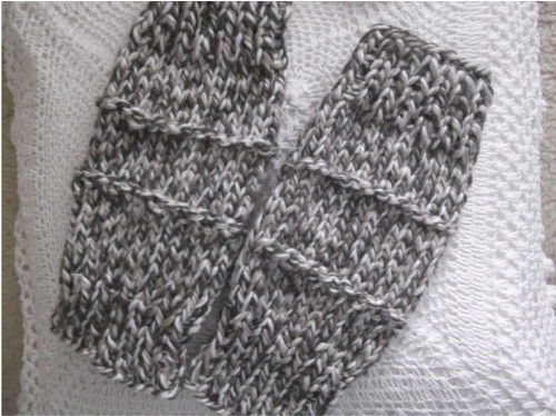 Teplé pletené návleky v zemité barvě, výška 28cm