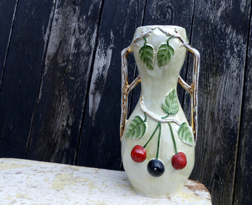 Třešně a višně...secesní porcelánová váza