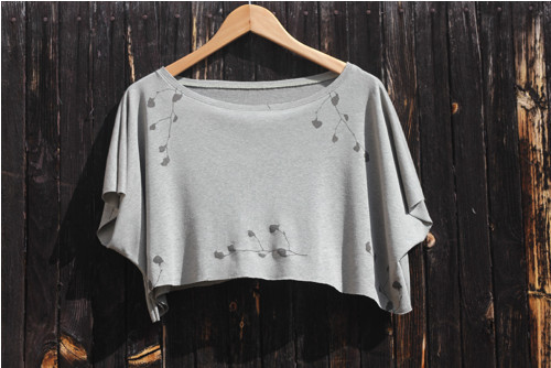 Zkrácené triko ............ M - XL — foto 1