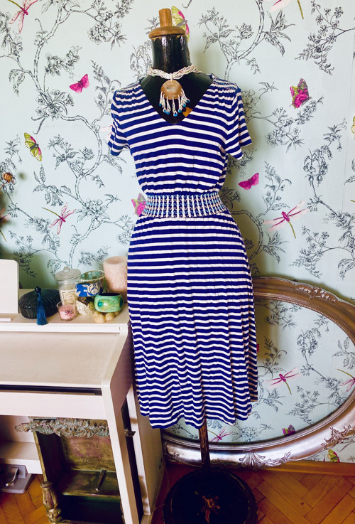 Šaty sailor v pruhu — foto 1