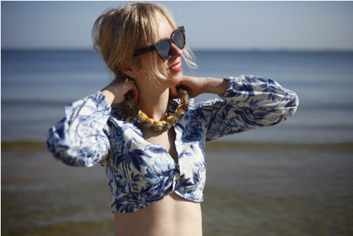 Šitý ziperkový náhrdelník - žluťásek