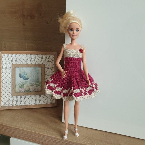 Háčkované šaty pro Barbie