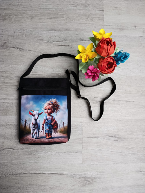 Hravá crossbody kabelka (nejen) pro malé slečny