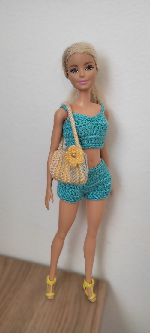 Top a kraťásky pro Barbie